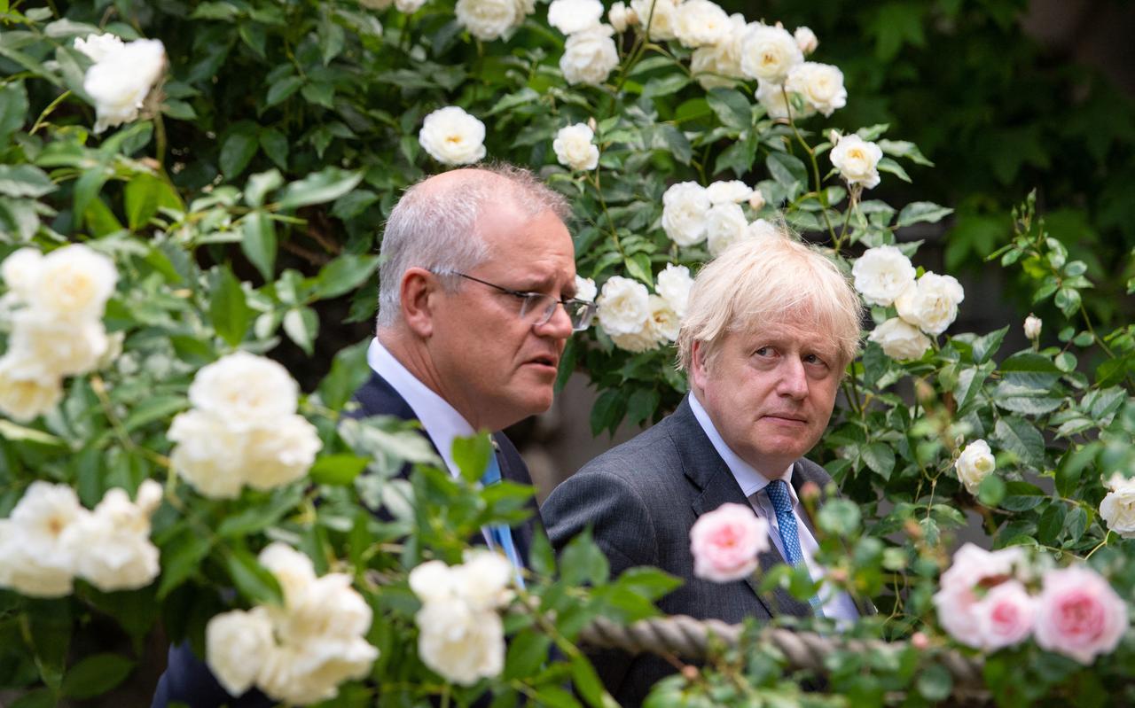 De Britse premier Boris Johnson sloot tot dusver alleen met het Australië van Scott Morrison (links) een nieuw handelsakkoord. 