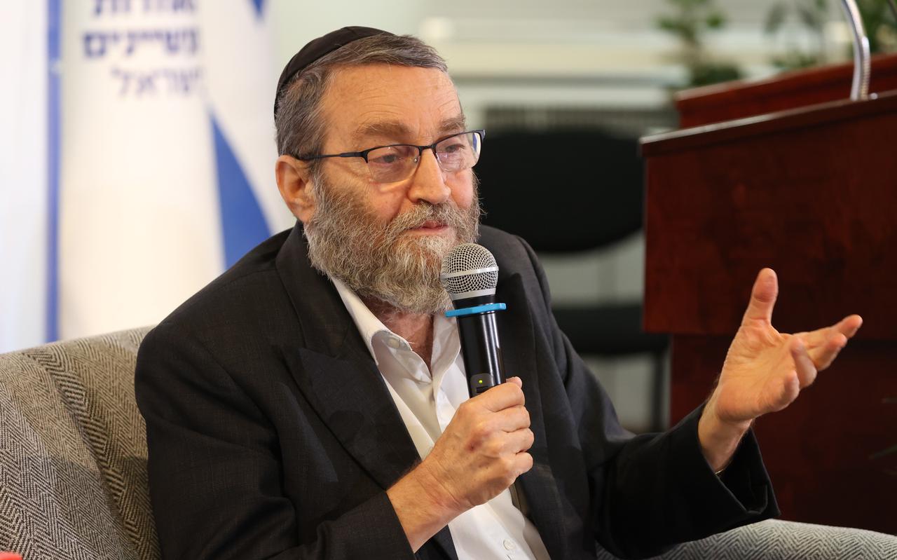 Het wetsvoorstel is door Moshe Gafni, een van de indieners, geparkeerd.