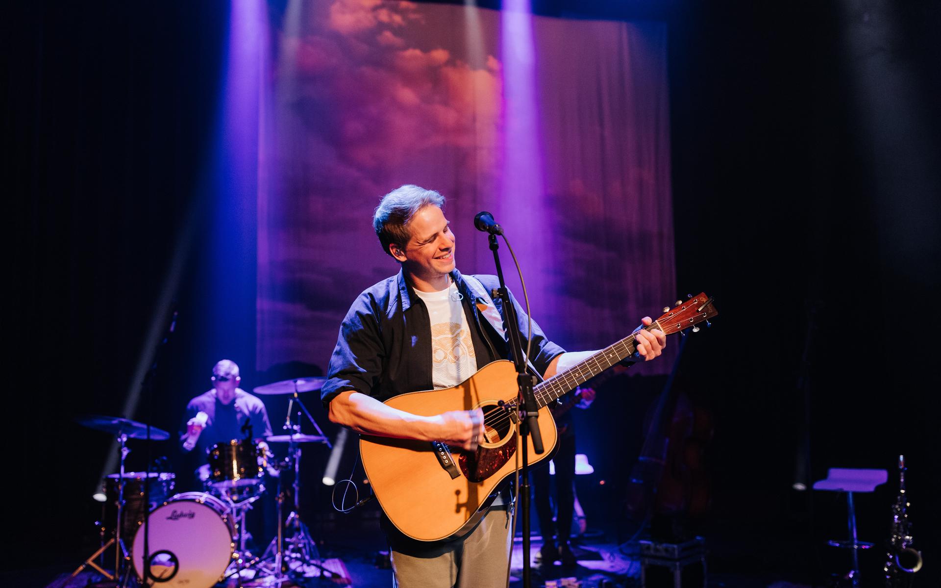 Matthijn Buwalda op Strandheem Festival in Opende (Gr); (plus nog meer grote artiesten)