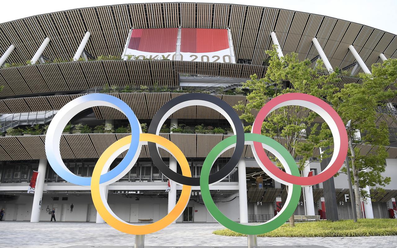 De Olympische ringen bij het stadion in Tokio. De Olympische ringen bij het stadion in Tokio.