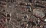 Satellietbeelden van de Turkse stad Kahramanmaras voor en na de aardbeving. Mogelijk is 95 procent van de gebouwen beschadigd of verwoest. Door de schade aan de infrastructuur zoals wegen en tunnels is de stad moeilijk te bereiken voor hulpverleners. 