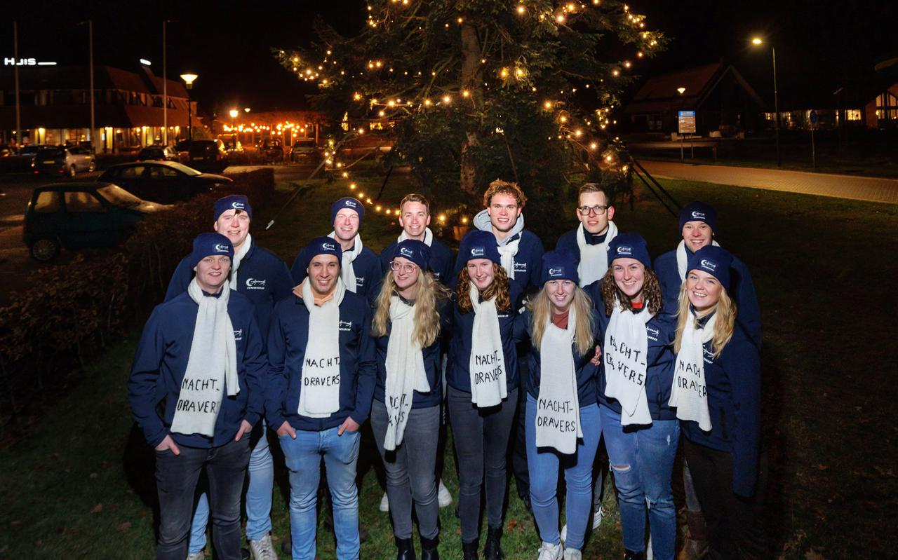 Oudejaarsvereniging De Nachtdravers heeft de hoogste kerstboom van Fryslân.