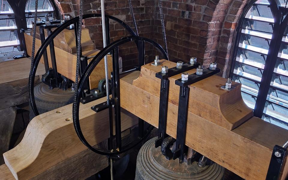 De klokken van de Pauluskerk hebben groot onderhoud gehad.
