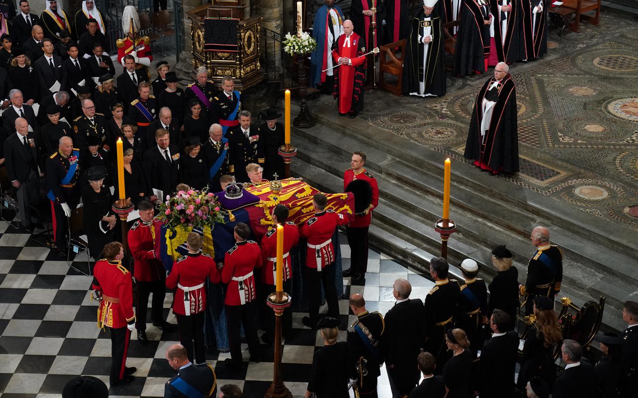De begrafenis van de Britse koningin  Elizabeth vond plaats in Westminster Abbey, Londen. 