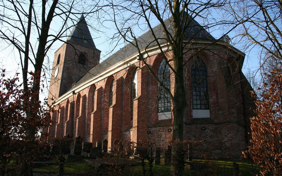 De Mariakerk in Buitenpost, een van de kerken die recent werd overgenomen. 