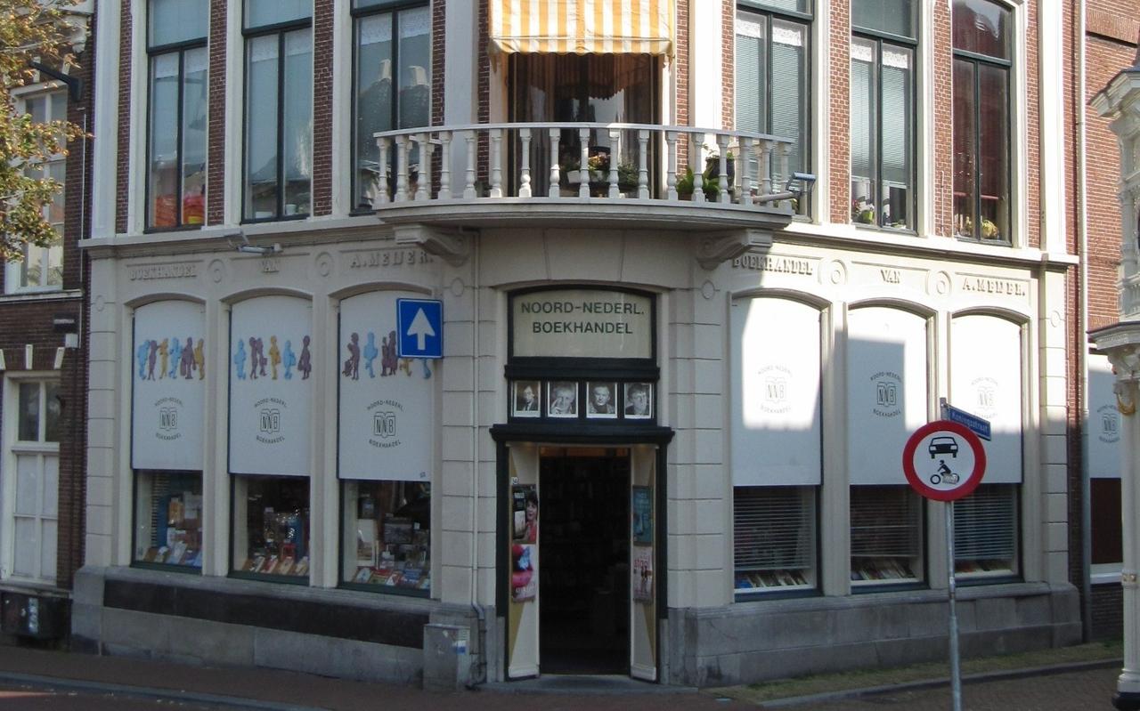 Voorstraat 34 in Leeuwarden, waar vroeger de boekhandel van de firma Proost was gevestigd. Voorstraat 34 in Leeuwarden, waar vroeger de boekhandel van de firma Proost was gevestigd.