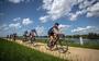 Deelnemers aan een eerdere fietstocht van Cycling4Climate. 