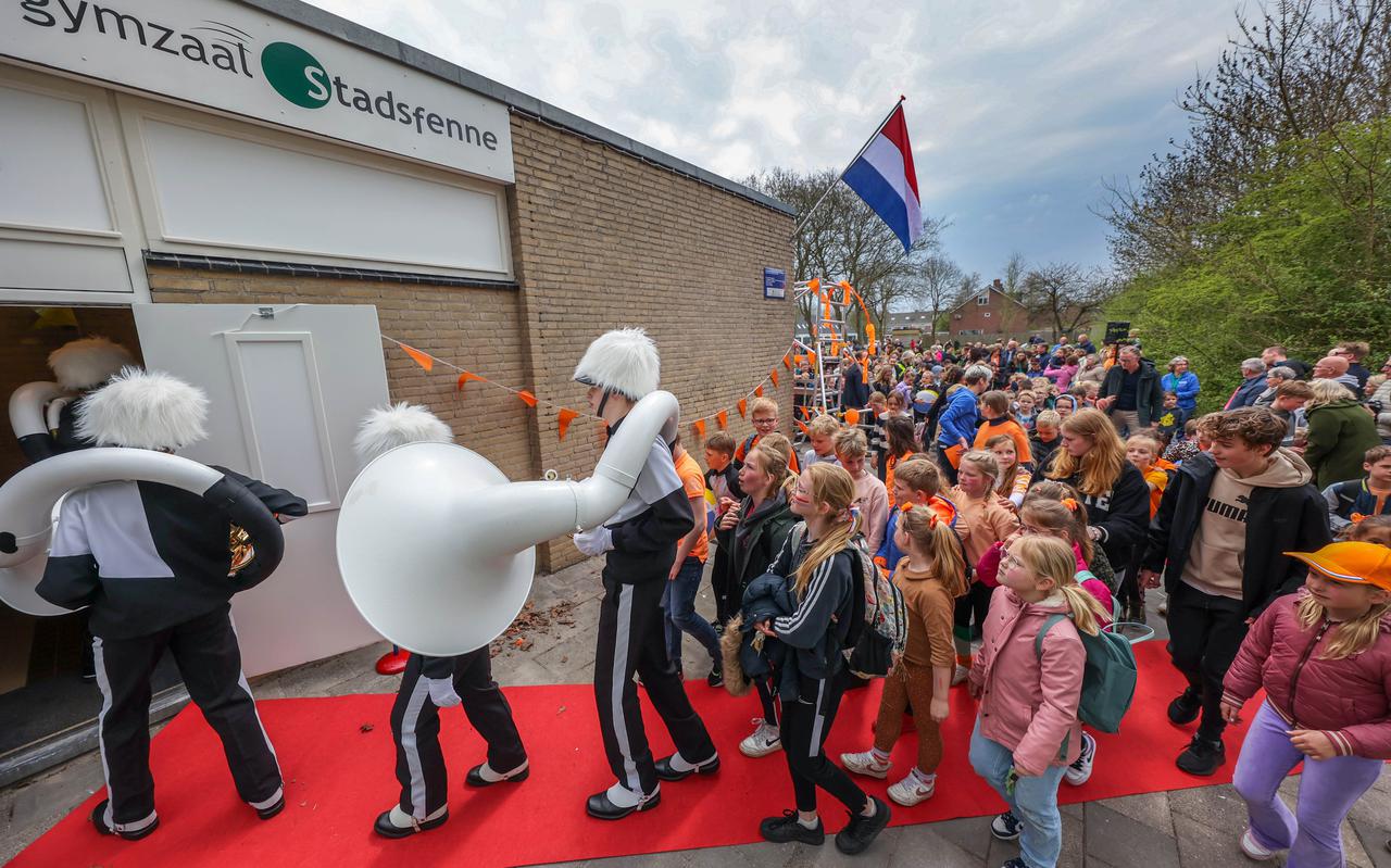 Advendo mag als eerste de nieuwe gymzaal Stadsfenne in Sneek betreden.