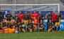 De G-voetballers van SC Bolsward krijgen in het Abe Lenstrastadion een extra training. Het is een 'gouden' woensdagmiddag.