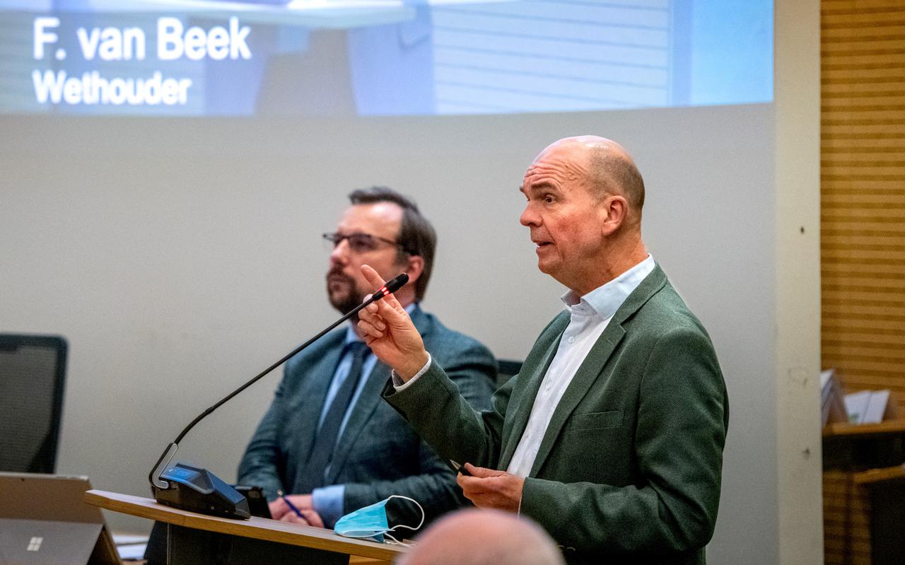 Wethouder Felix van Beek tijdens een vergadering van de gemeenteraad. 
