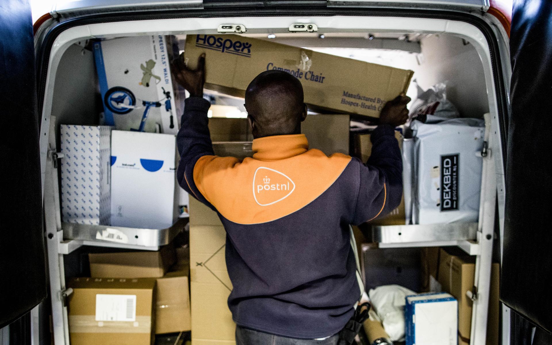 PostNL waarschuwt voor hogere tarieven vanwege de hoge inflatie