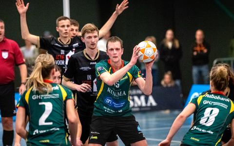 Beeld uit het duel LDODK - Groen Geel eerder dit jaar. LDODK plaatste zich zondag voor de vierde maal in de historie voor de play-offs van de Korfbal League