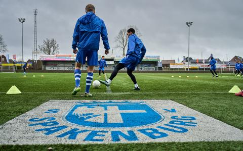 De spelers van Spakenburg bereiden zich op Sportpark De Westmaat voor op het bekerduel woensdagavond tegen Katwijk.