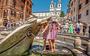 Verkoeling zoeken in een fontein is in sommige Italiaanse steden niet meer mogelijk.