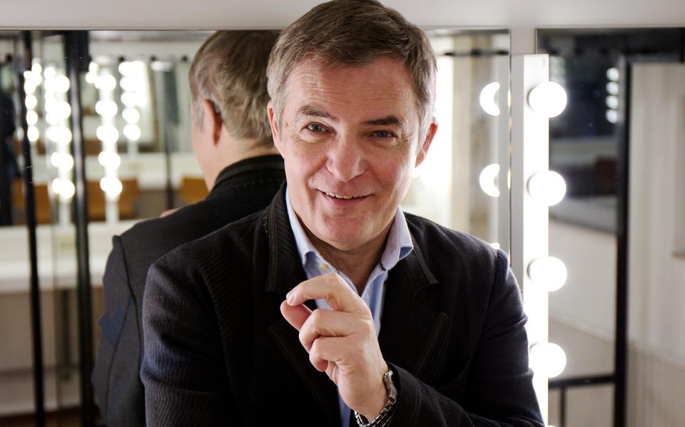 43 jaar heeft Herman Finkers erover gedaan, maar nu is zijn ‘Sint