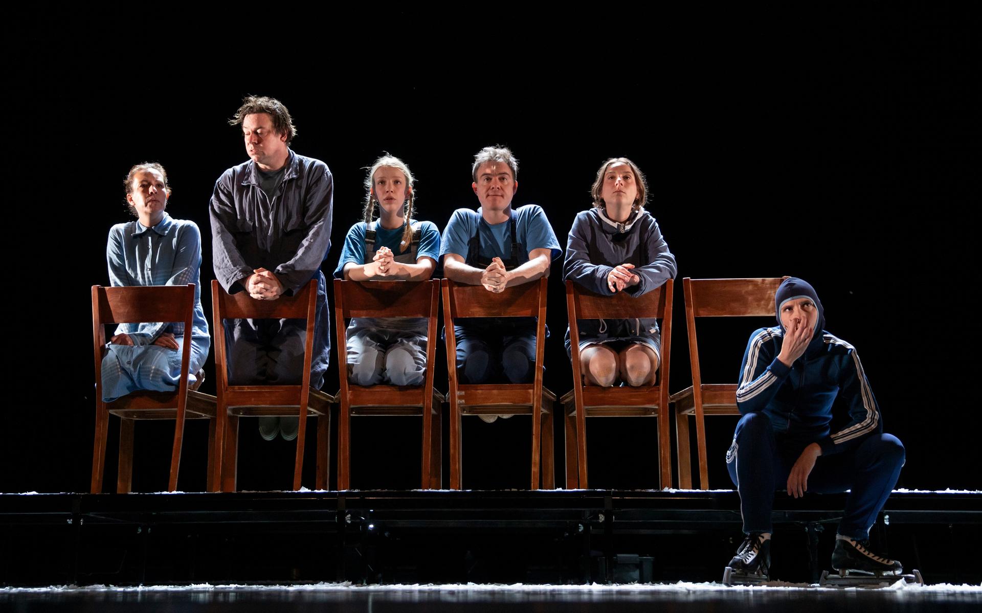 De voorstelling 'De avond is ongemak' is indringend theater. Hoe zou