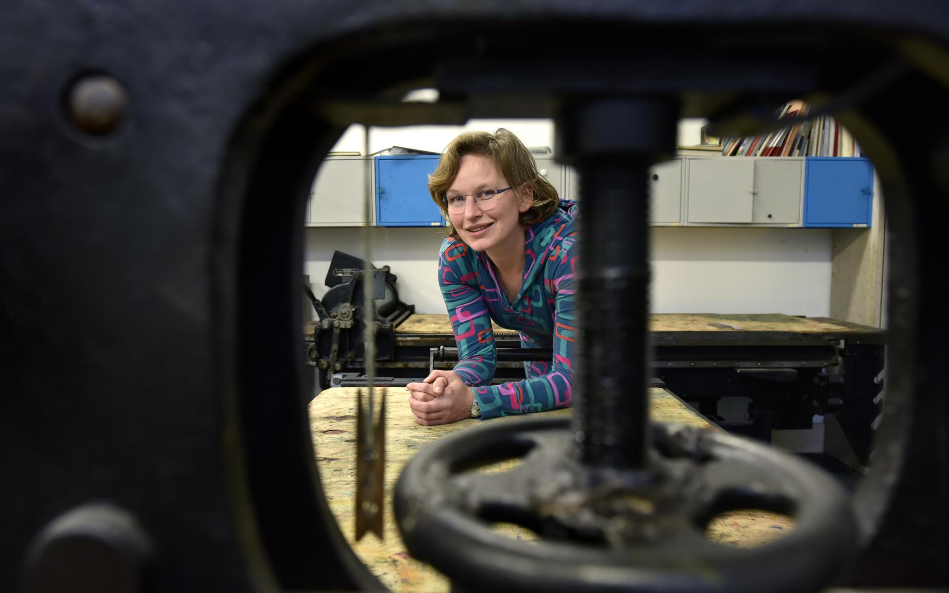 'Ik word stil bij elke donatie die binnenkomt': kunstenaar Saskia van Montfort veilt kunstwerken om 