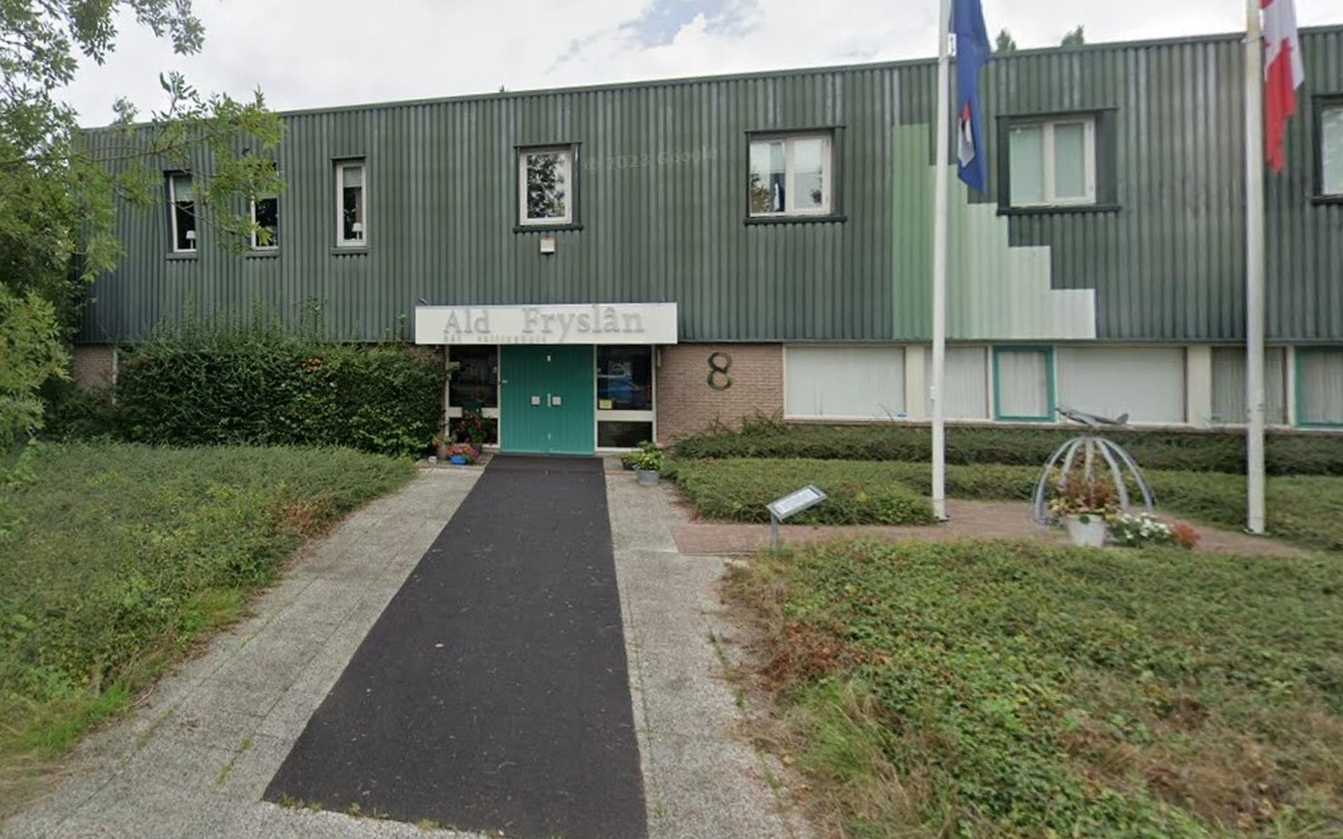 Veilinghuis Ald Fryslân beleeft laatste avond in IJlst, 25-jarige veilingmeester Haije Dijkstra verh