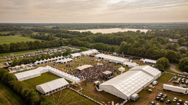 Strandheem Festival blijft in Opende (Gr.), ondanks stormachtige groei