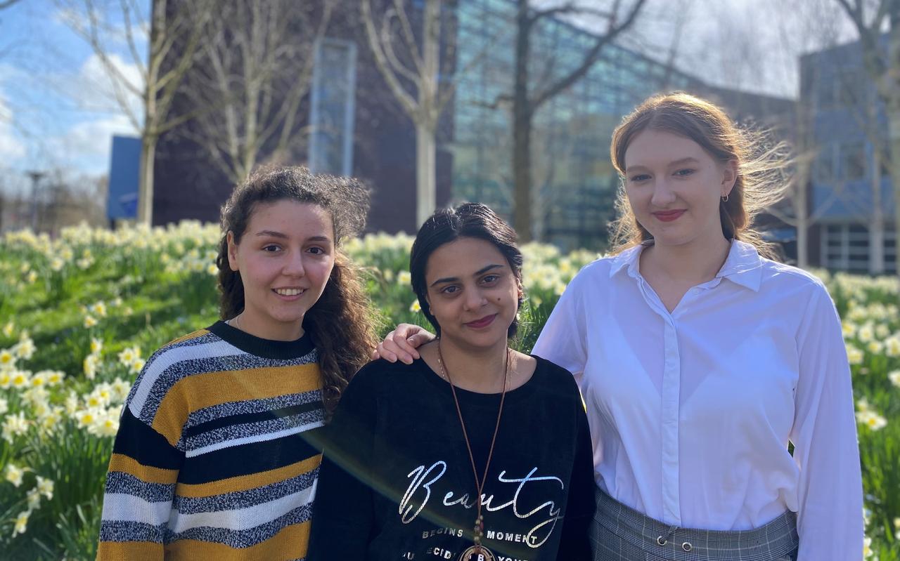 Van links naar rechts: Elizabet, Rabbia en Anna, afkomstig uit Oekraïne. Van links naar rechts: Elizabet, Rabbia en Anna, afkomstig uit Oekraïne.