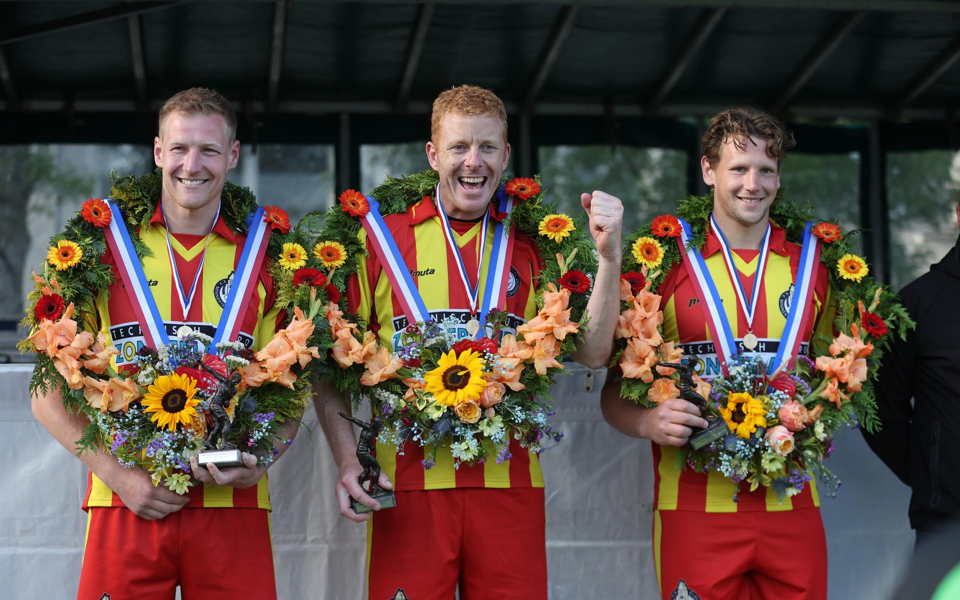 Minnertsga wint bondspartij en Jacob Wassenaar onttroont Hotze Schuil
