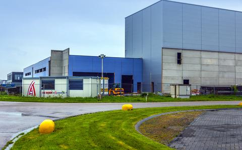 Het pand waarin zuivelfabriek Oranje Nutrition in Heerenveen zou moeten komen. 