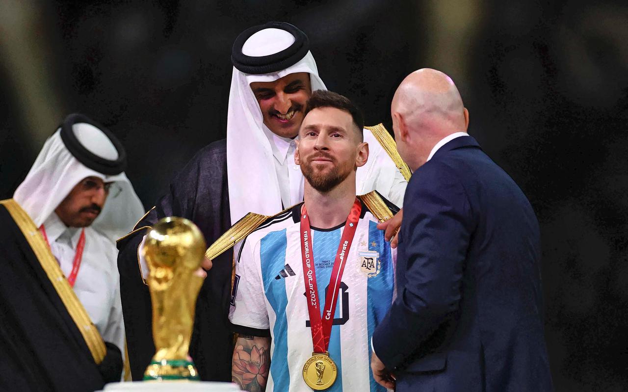 Lionel Messi wordt gehuldigd als wereldkampioen.