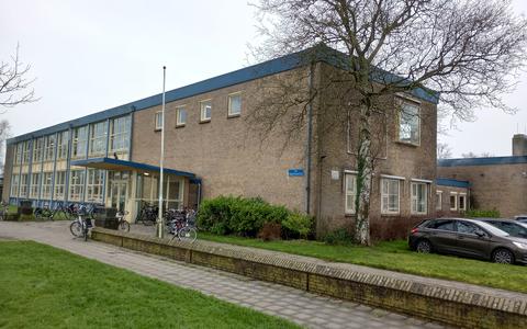 Het gebouw van het Lauwers College in Kollum.
