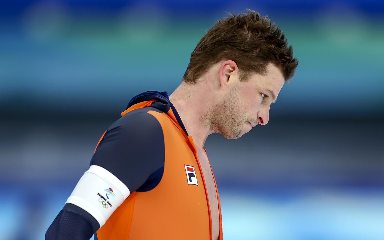 Sven Kramer na afloop van de 5000 meter, tijdens de tweede dag van de Olympische Winterspelen.
