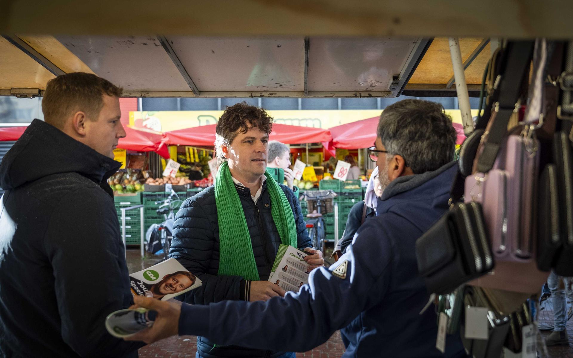 CDA is hoopvol in Fryslân tijdens een campagne-evenement voor de verkiezingen van de Tweede Kamer