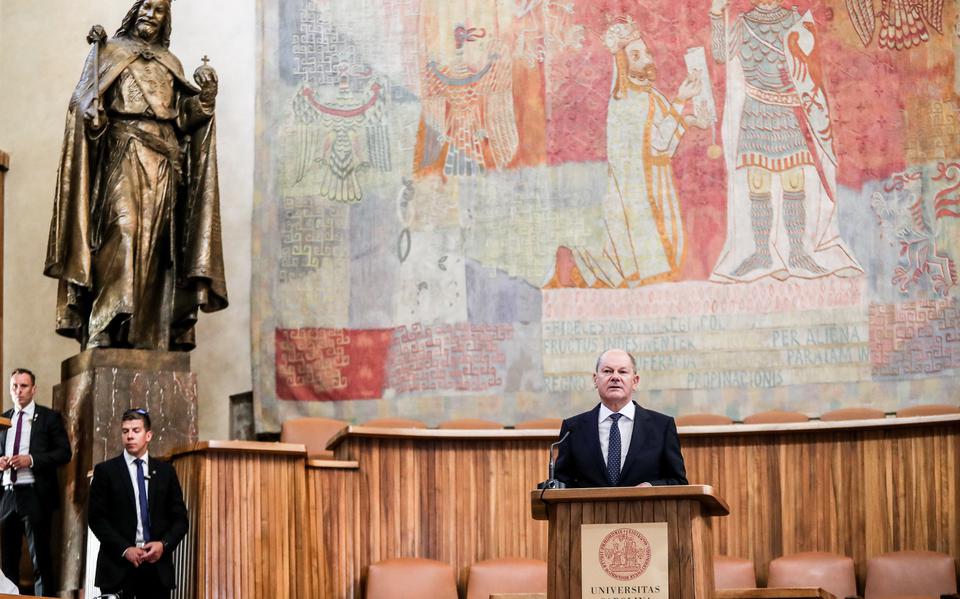 De Duitse bondskanselier Olaf Scholz ontvouwde vorige week in Praag zijn Europese visie.