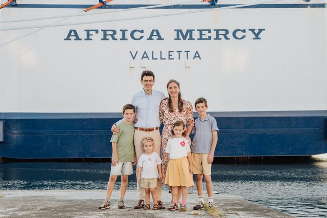 Liesbeth Brand: ‘God opende voor ons de deuren naar avontuur op de Africa Mercy’