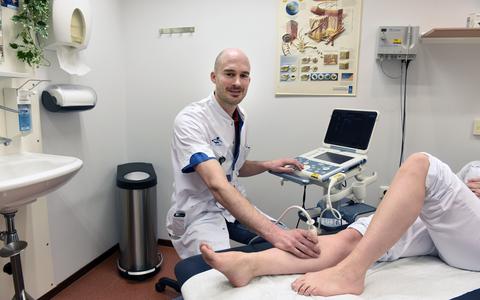 Christiaan Bakker is dermatoloog in ziekenhuis Nij Smellinghe in Drachten.