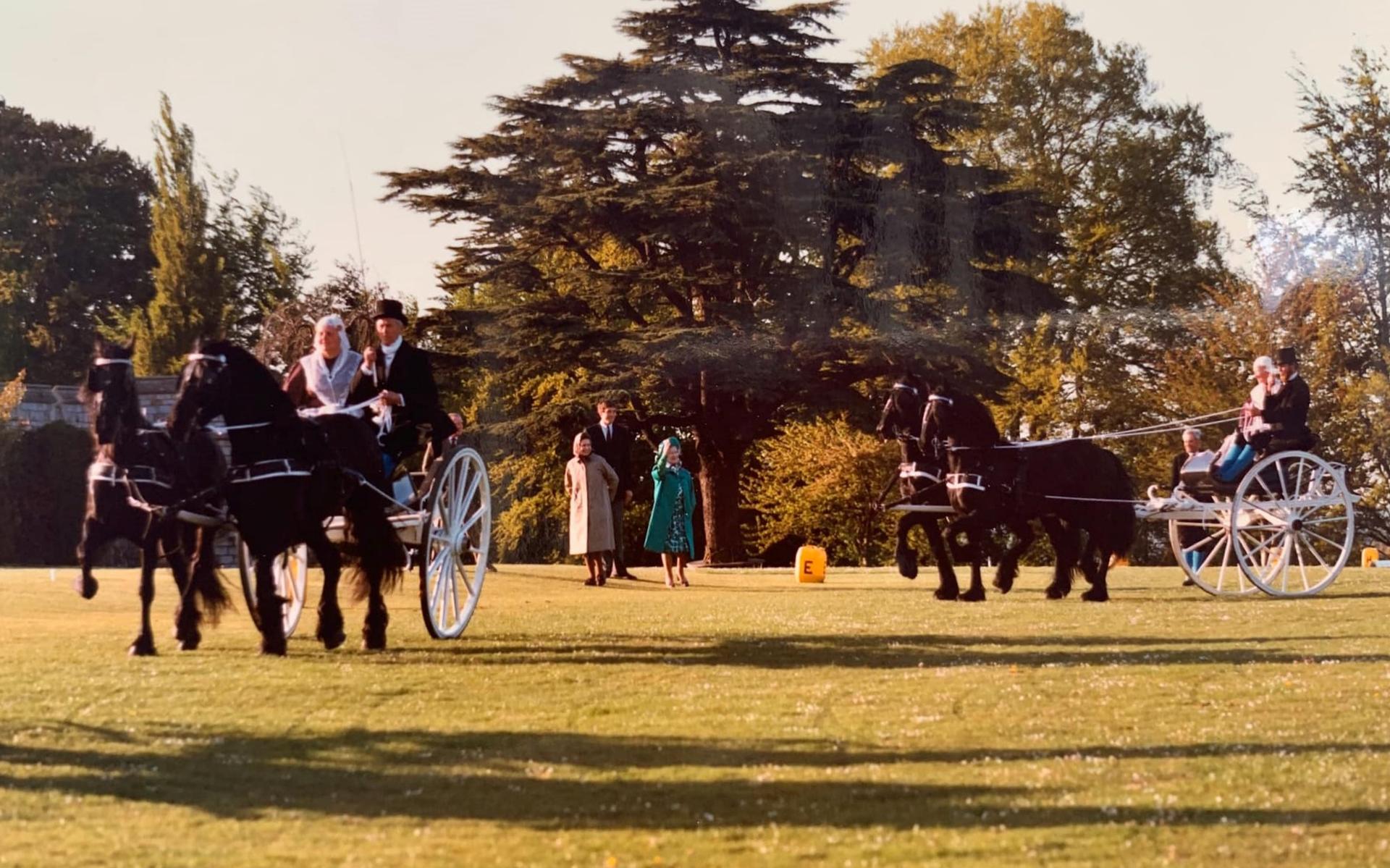 Attsje Wadman mocht in 1984 met de Fryske Quadrille een privéoptreden geven voor koningin Elizabeth 