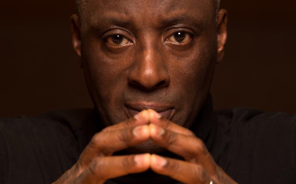 Dirigent Wayne Marshall. 