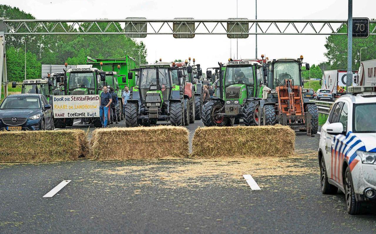 Boeren voerden afgelopen week op de snelweg A2 bij Best actie tegen het stikstofbeleid van het kabinet.