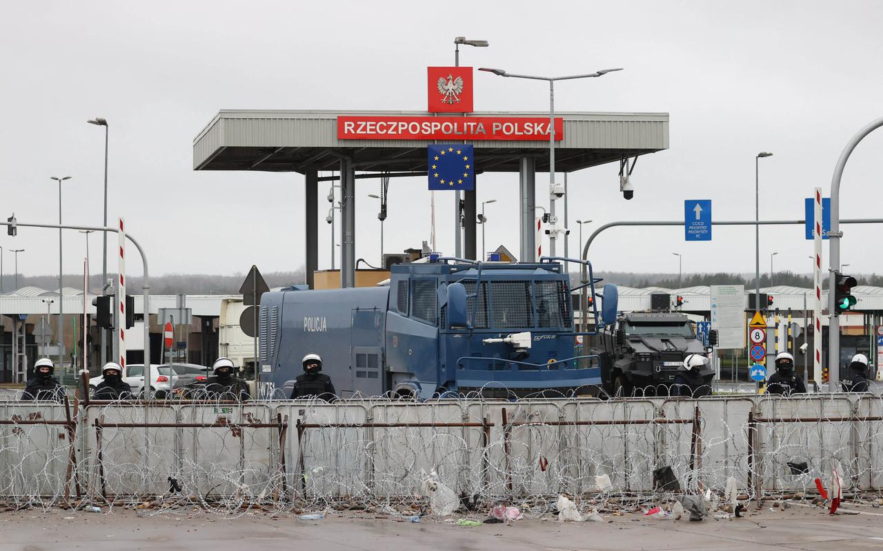 Pools grensbewaking aan de grens met Belarus.