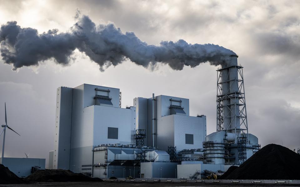 De Eemshavencentrale. De elektriciteitscentrale van RWE gebruikt steenkool en biomassa als brandstof.