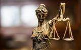 Een beeld van Vrouwe Justitia. 