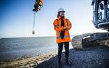 Minister Cora van Nieuwenhuizen van Infrastructuur en Waterstaat bij het begin van de werkzaamheden aan de Afsluitdijk op 1 april 2019.