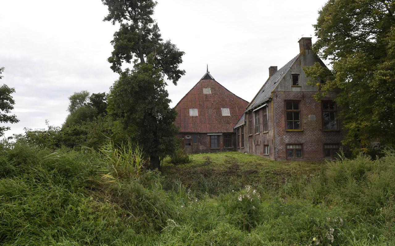 De stichting Nijkleaster wil deze boerderij in Hilaard obouwen tot protestants klooster.