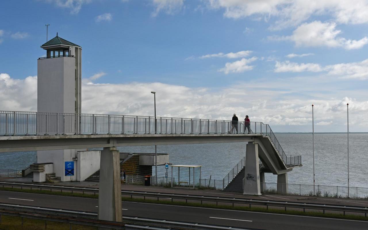 Het monument op de Afsluitdijk. Het monument op de Afsluitdijk.