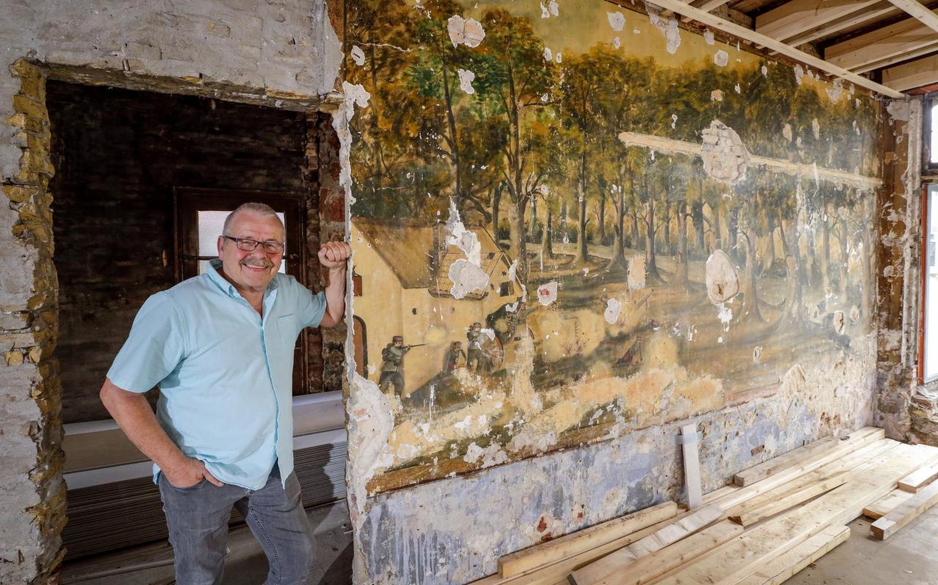 Belgische militairen schilderden in 1915 op de muren van het café in Bakhuizen. Ruim een eeuw later 