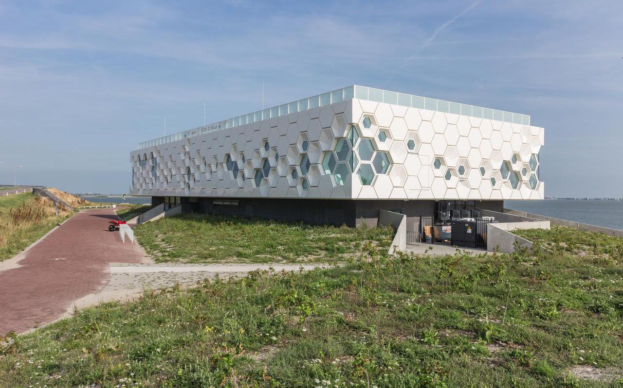 Het Afsluitdijk Wadden Center bij Kornwerderzand in 2018.