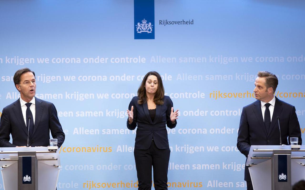 Premier Mark Rutte en minister Hugo de Jonge geven een toelichting op de coronamaatregelen in Nederland.