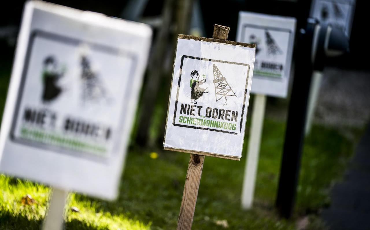 Er bestaat veel ophef rondom de geplande gasboringen boven Schiermonnikoog. Er bestaat veel ophef rondom de geplande gasboringen boven Schiermonnikoog.