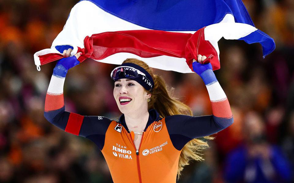 Antoinette Rijpma - de Jong (NED) wint de 1500 meter voor vrouwen op de ISU WK Afstanden schaatsen in Thialf (05-03-2023).