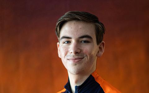 De zeventienjarige shorttracker Niels Bergsma uit Dronryp pakte brons op de 500 meter. 