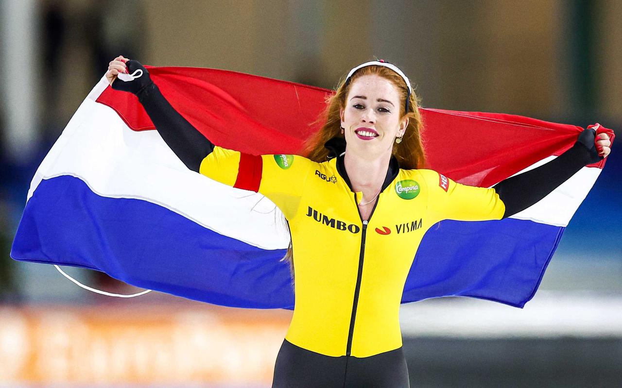 Antoinette Rijpma-De Jong prolongeerde op de 1.500 meter, tijdens de eerste dag van de Nederlandse afstandskampioenschappen, haar titel. Antoinette Rijpma-De Jong prolongeerde op de 1.500 meter, tijdens de eerste dag van de Nederlandse afstandskampioenschappen, haar titel.
