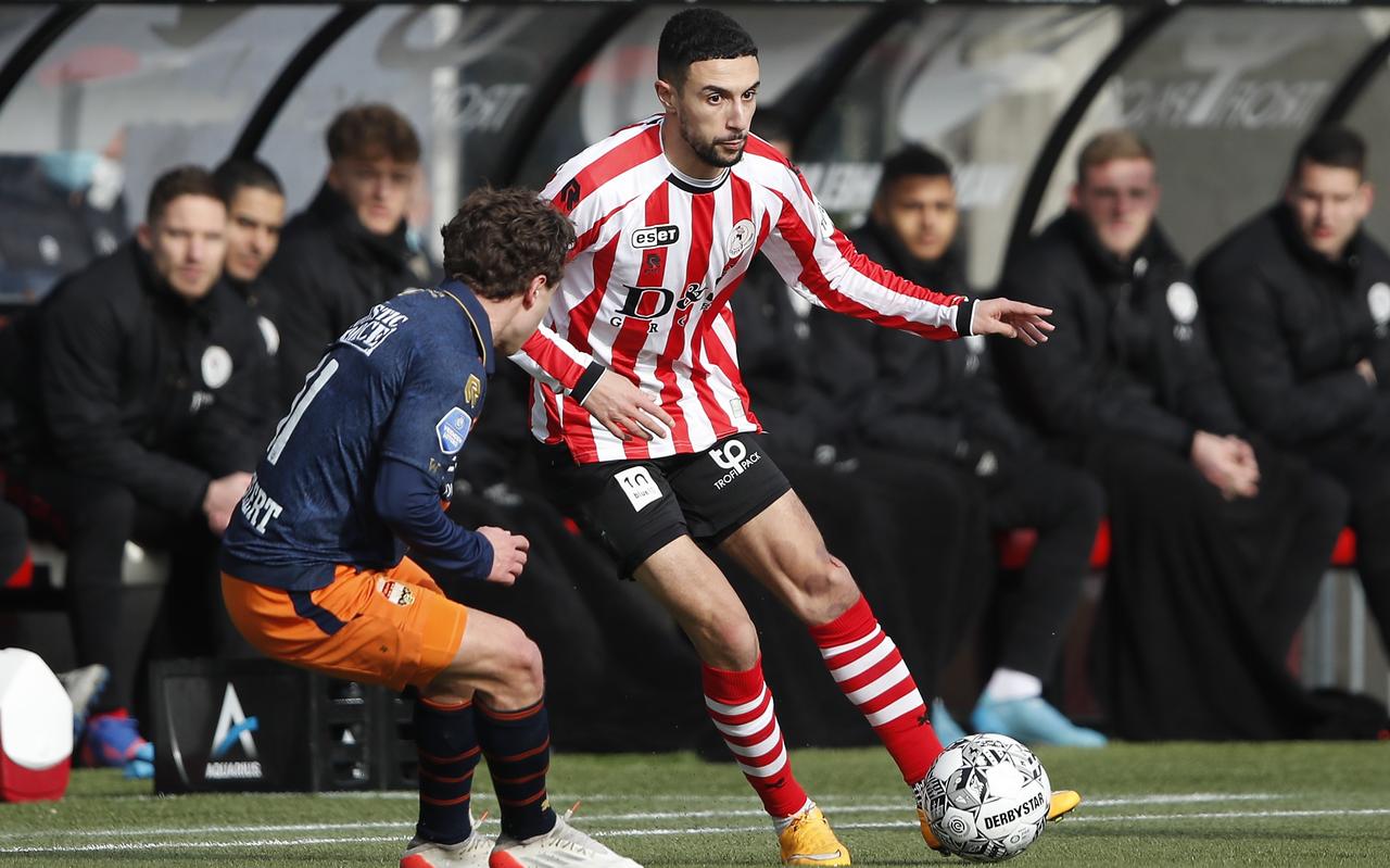 Younes Namli (ex-sc Heerenveen) hoeft vanavond niet aan te treden met Sparta Rotterdam in het uitduel met Fortuna Sittard. Younes Namli (ex-sc Heerenveen) hoeft vanavond niet aan te treden met Sparta Rotterdam in het uitduel met Fortuna Sittard.